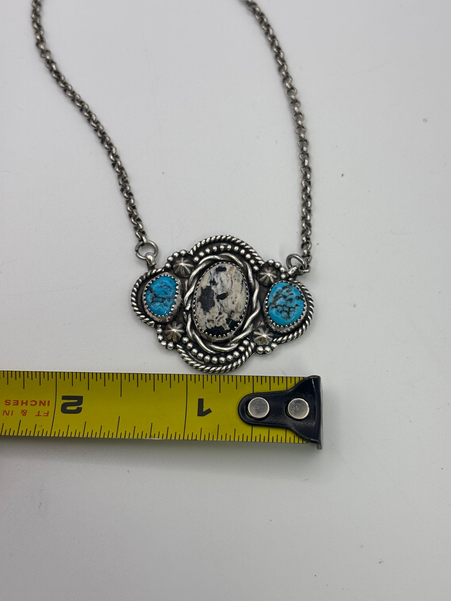 White Buffalo&Kingman necklace