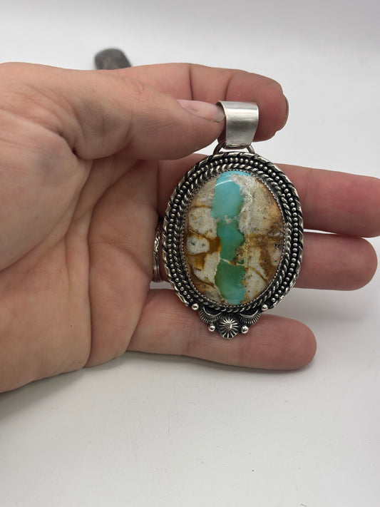 Royston Ribbon pendant