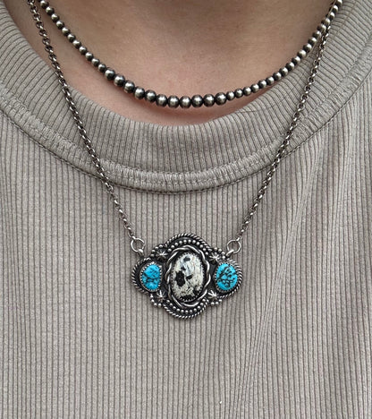 White Buffalo&Kingman necklace