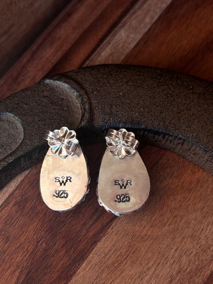 Royston Ribbon studs