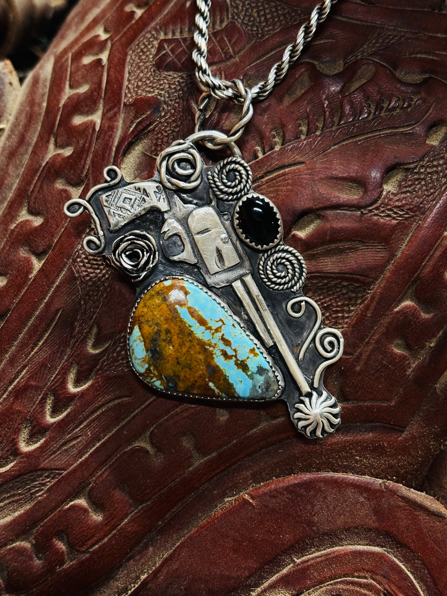 Guns and Roses Pendant