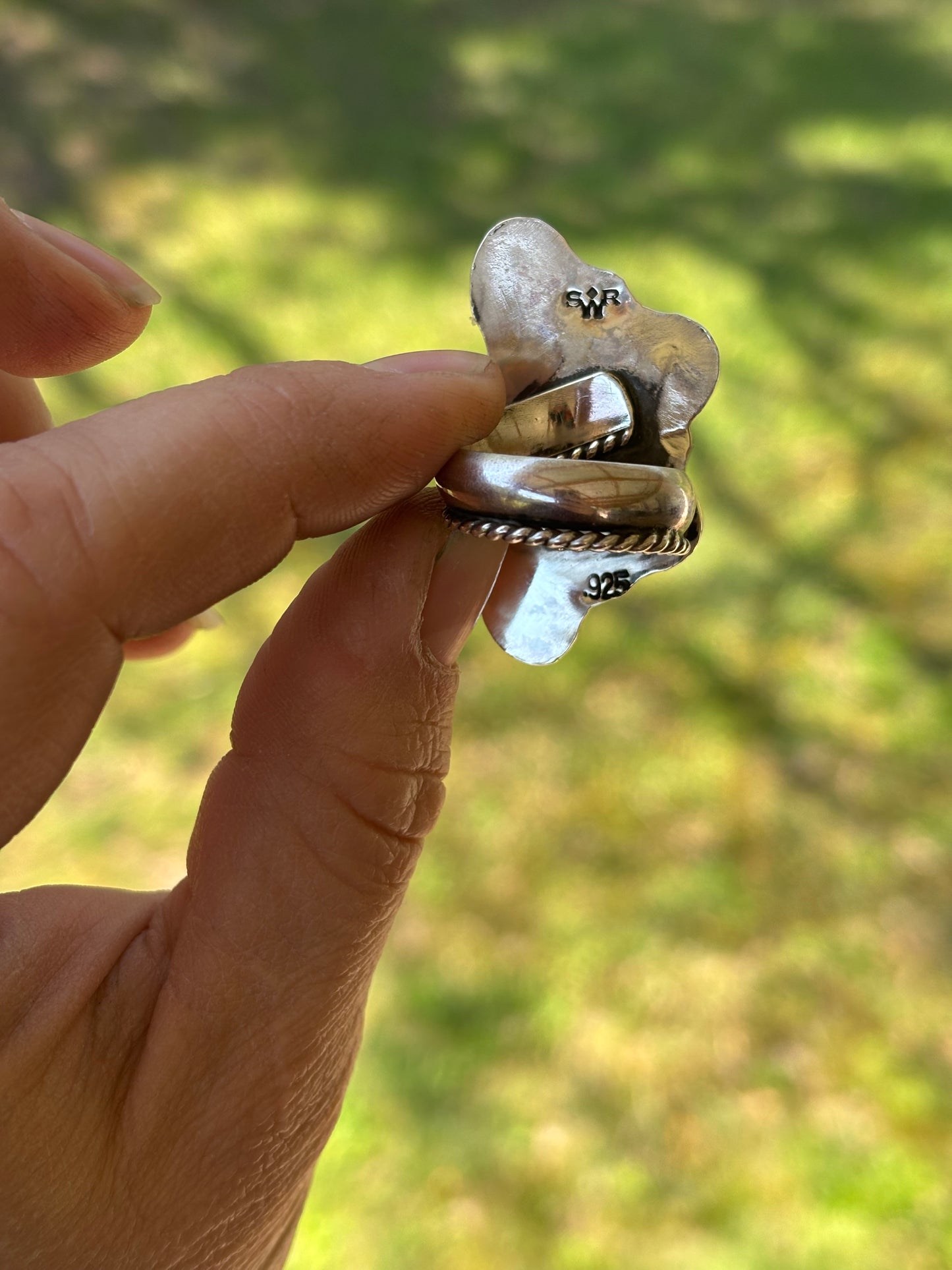 Half cluster adjustable ring