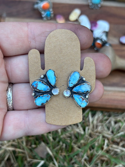 Golden hills half cluster studs