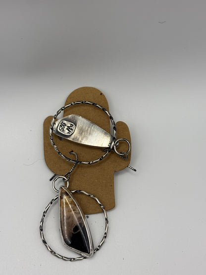 Palm dangles