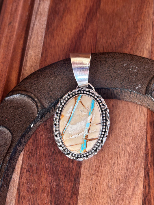 Royston Ribbon Pendant