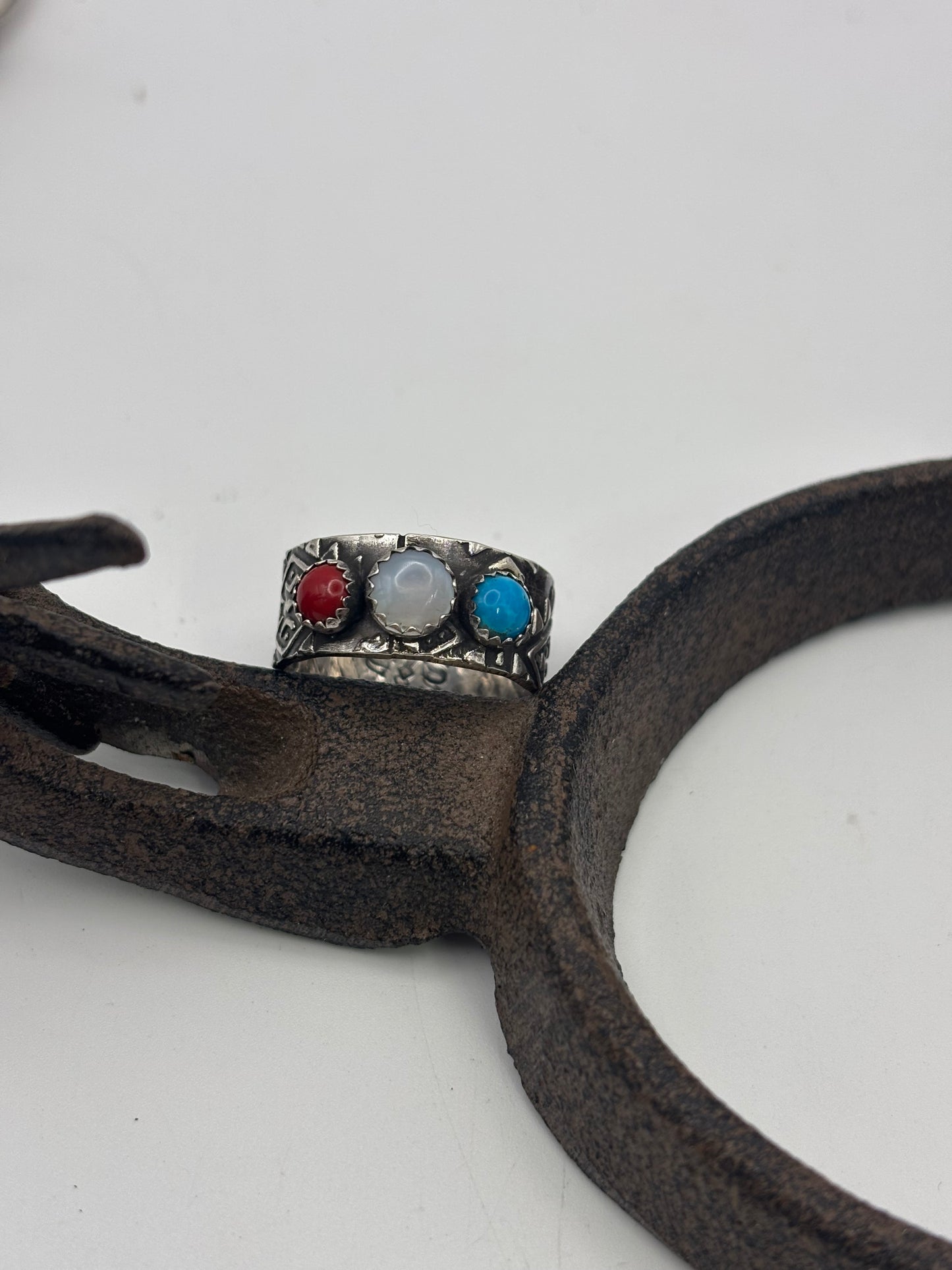 Three stone silver  ring sz9