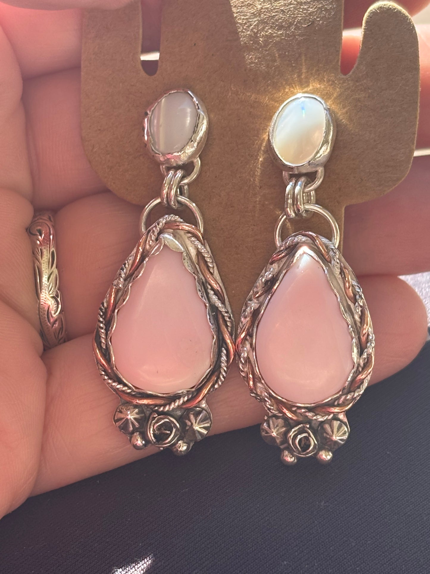 Pink Conch Sweetheart earrings