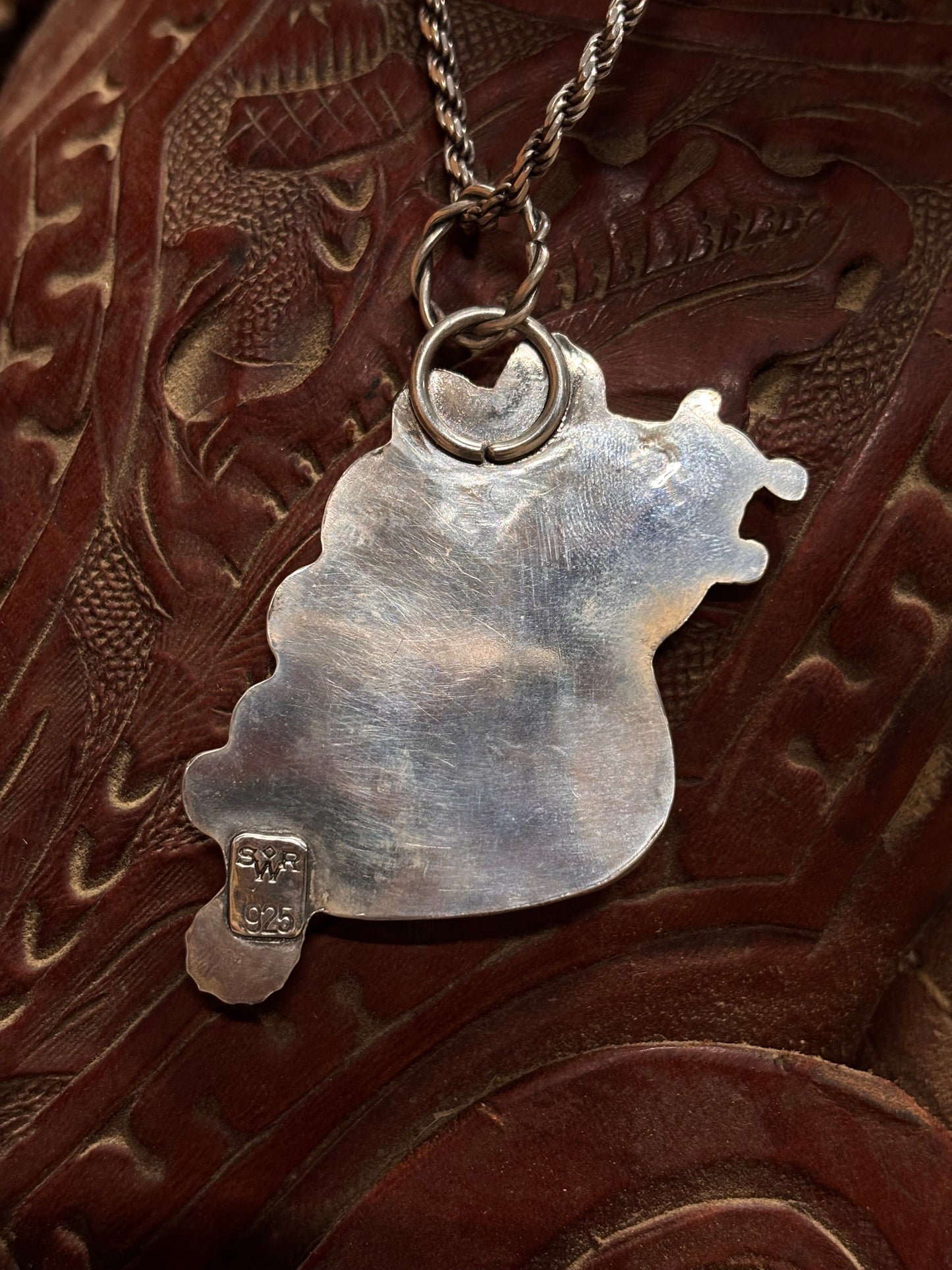 Guns and Roses Pendant