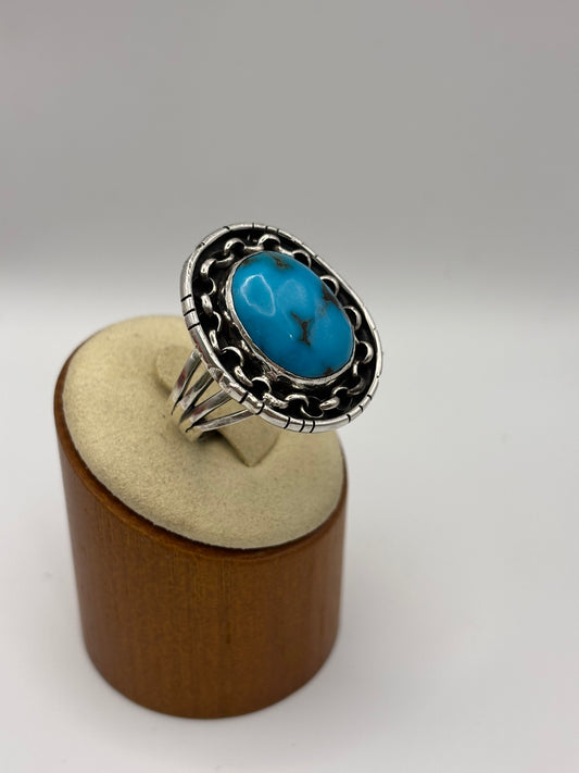 Custom ring