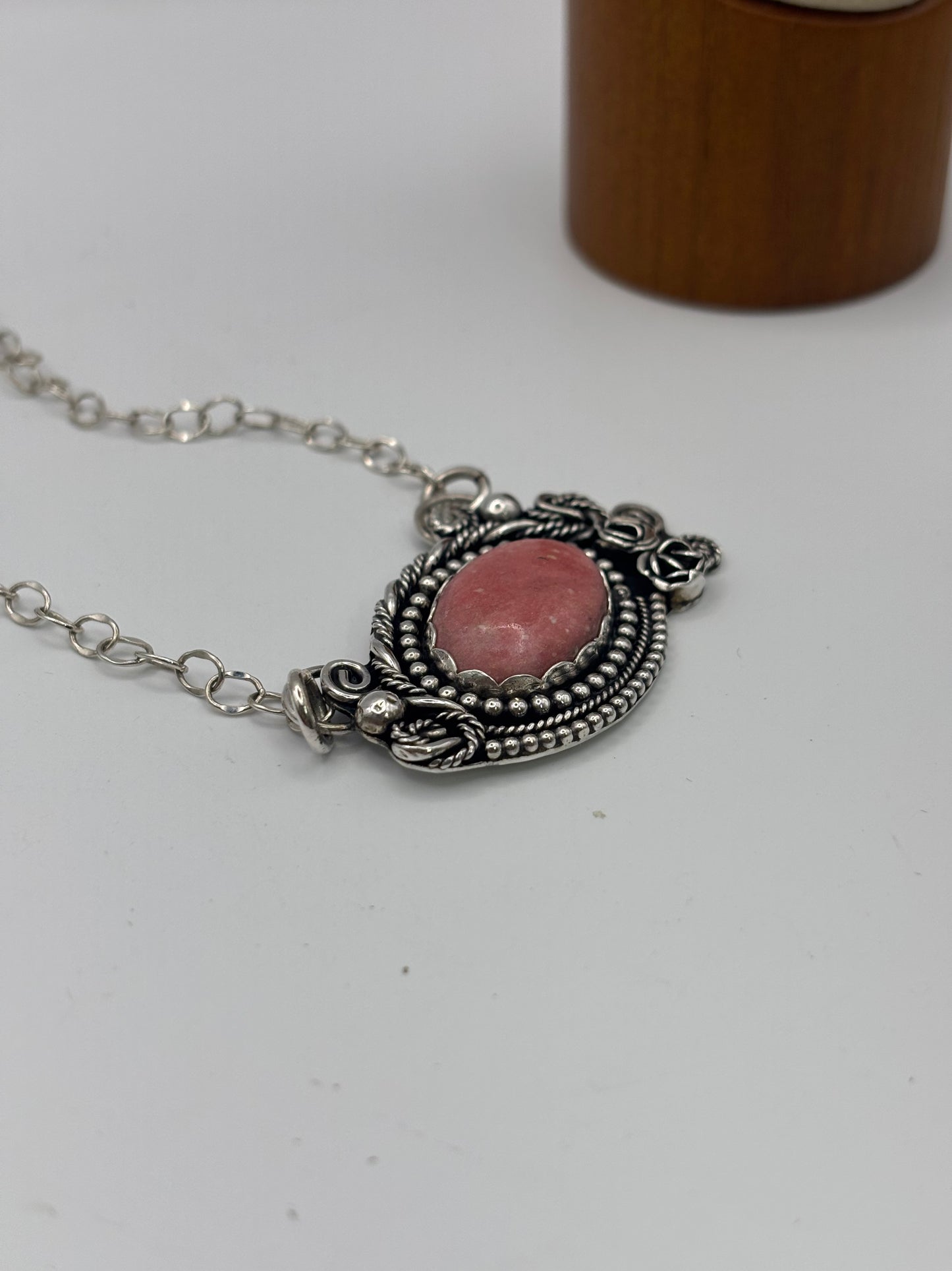 Dreamy Rose Necklace