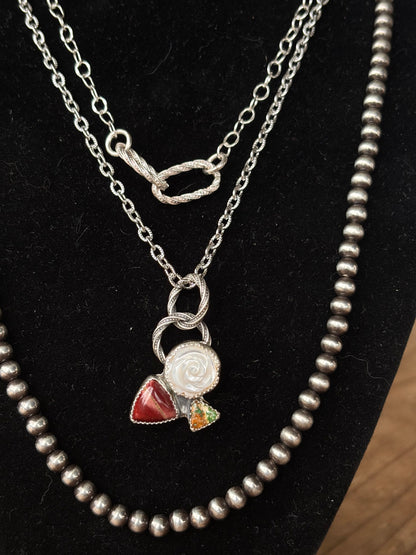 The Thorny Rose Necklace