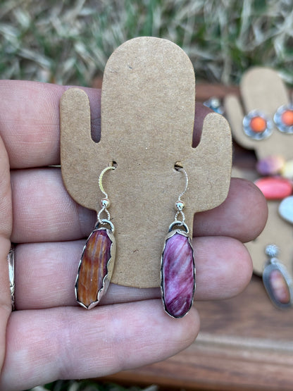 Spiny oyster dangles