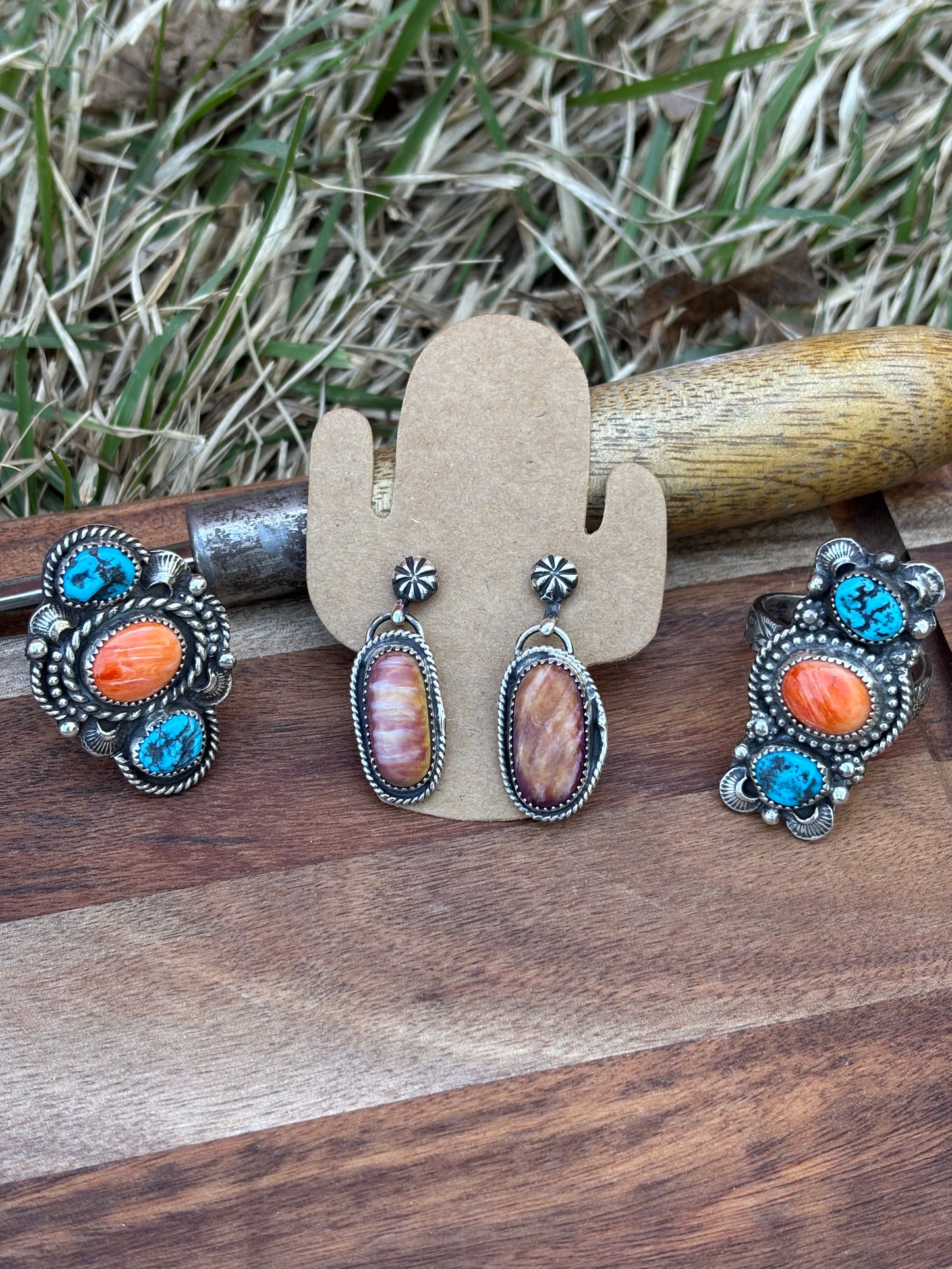 Spiny Oyster Studded dangles