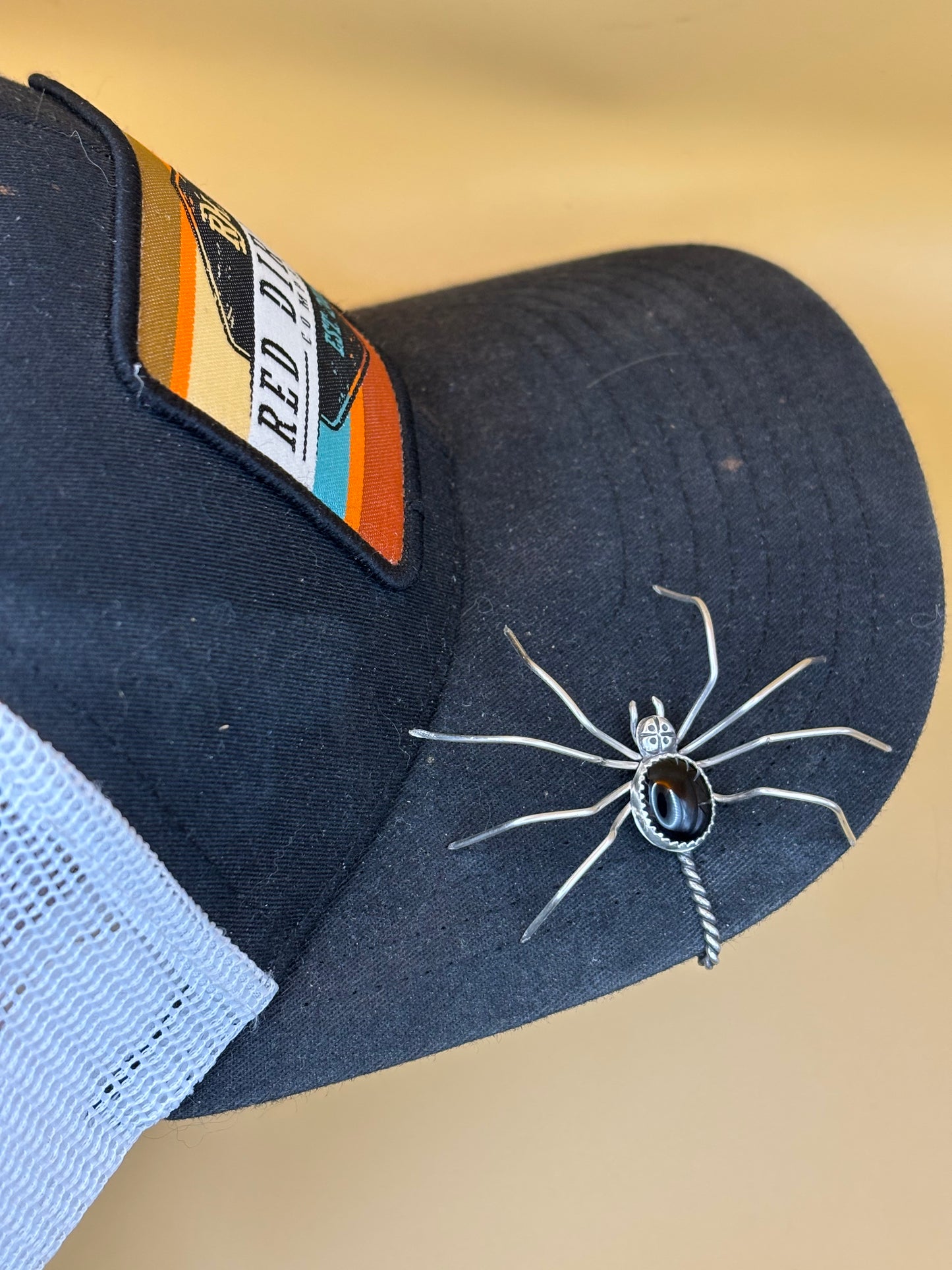 Onyx Creepy Crawly