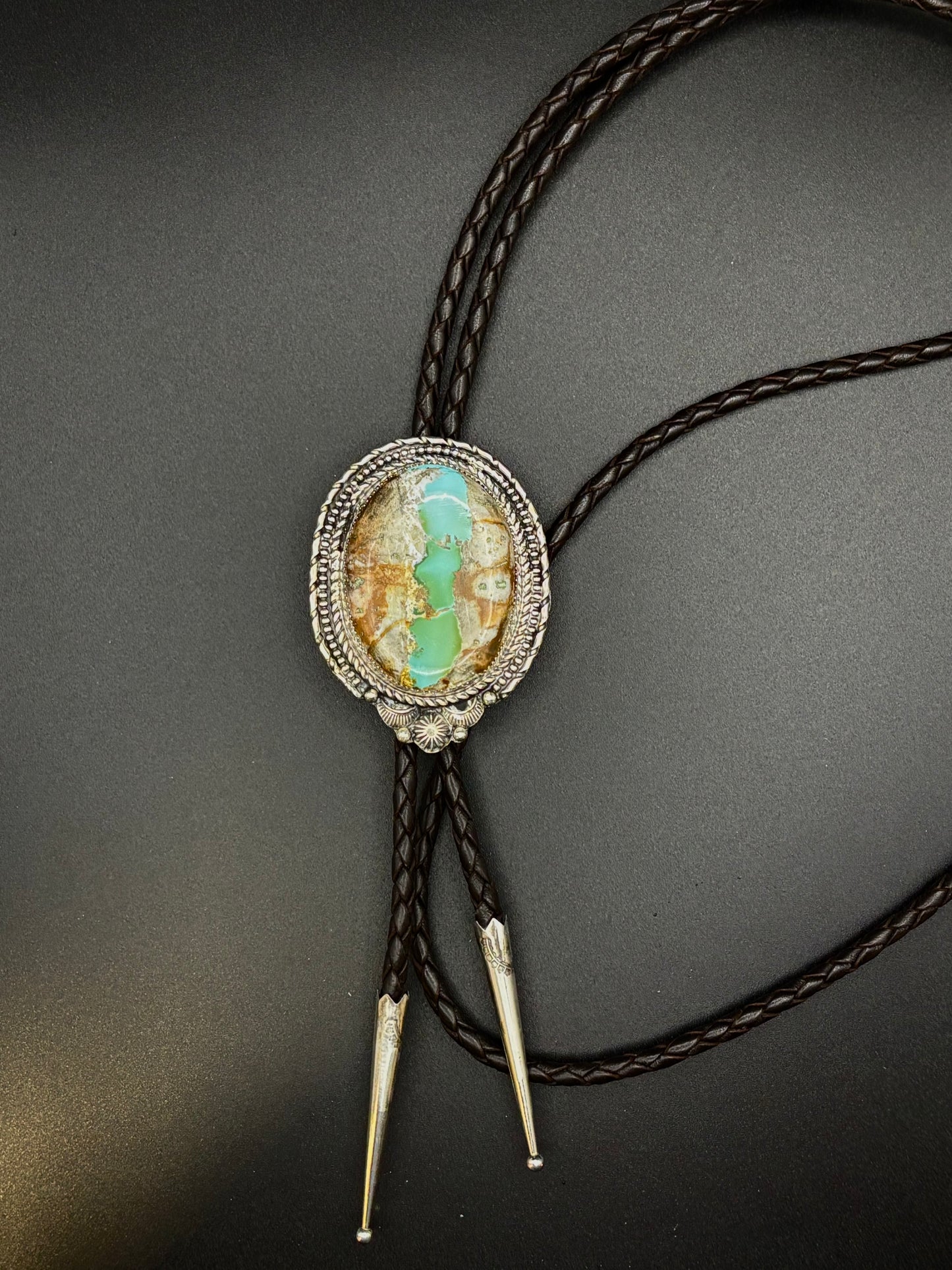 Ribbon Bolo